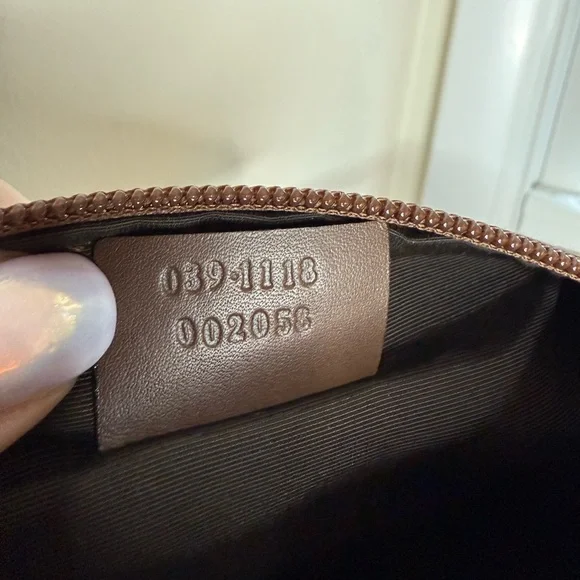 NWOT Gucci Tan and Brown Monogram Pouch - Picture 8 of 10